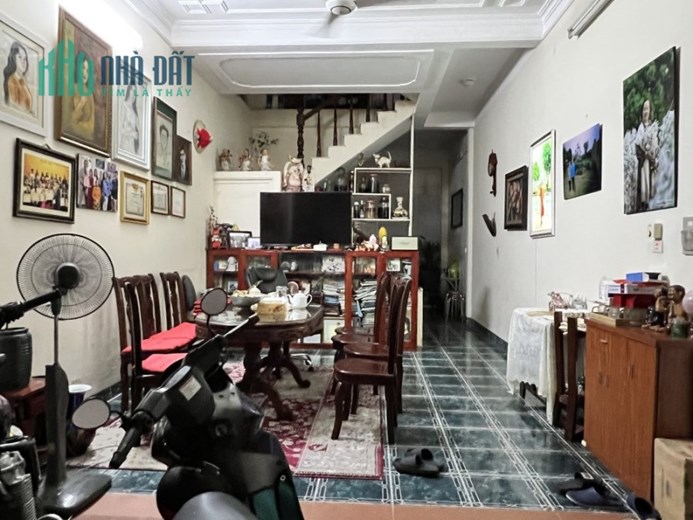Bán nhà Xã Đàn Phương Liên 80m 4 tầng 4 ngủ ngõ nông ở yên tĩnh nhỉnh 6 tỷ lh 0975124520