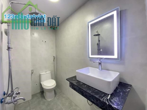 Bán nhà Đường Ngọc Hồi - Thanh Trì 40m2 , kinh doanh, xe tải 4 chân đỗ cửa 3 tỷ 950
