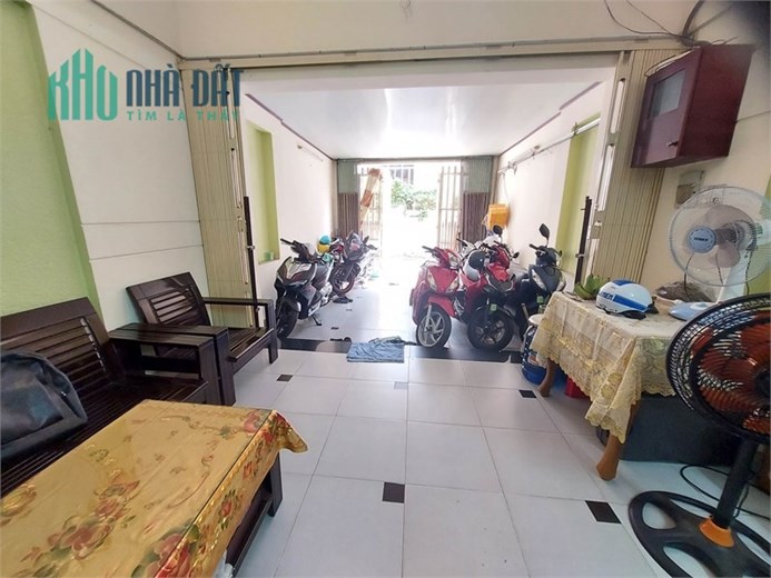 NHÀ KHU VIP NGUYỄN CỬU VÂN BÌNH THẠNH - 143M2 - 4 TẦNG - NGANG 8M - CHỈ 32 TỶ NHỈNH