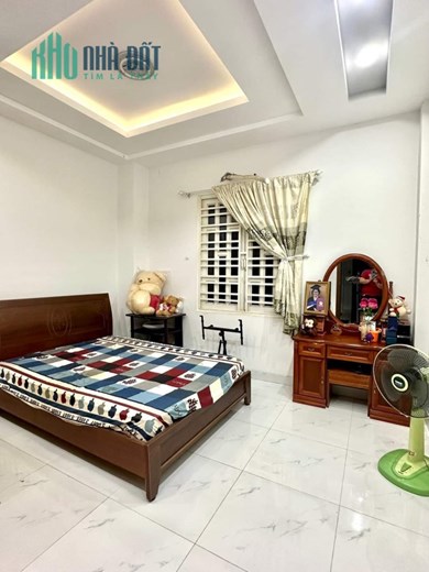 Bán Nhà HXT Thông Tô Hiệu, Tân Phú, Ngay Chung Cư Richtars, 58m2, 4 Tầng Mới, Nhỉnh 7 Tỷ TL.