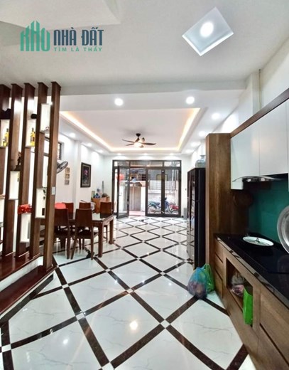 Nhà đẹp ở ngay, full nội thất 44m x 5T x 7.2 tỷ  Trần Thái Tông Cầu Giấy