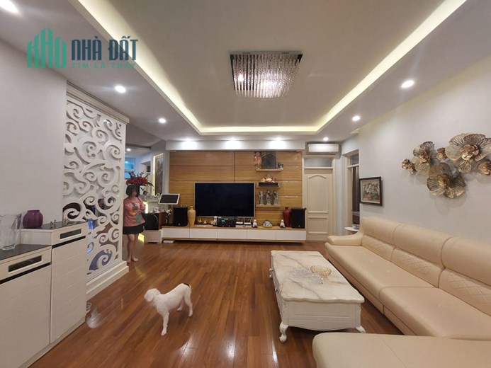Bán Chung Cư 17T2 KĐT Trung Hòa Nhân Chính 153M2
