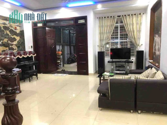Mặt Tiền Kinh Doanh Lê Văn Việt 140m2, Lô Góc, Ngang 6.5m chỉ 7.xx Tỷ, Kinh Doanh Đỉnh