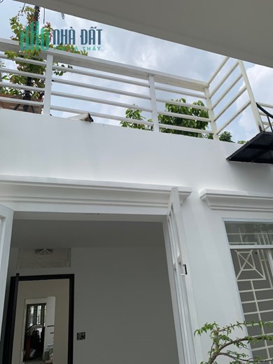 Bán nhà chính chủ hẻm 736 đường Lê Đức Thọ, P.15, Gò Vấp
Nhà 1 trệt, 3 lầu, sân thượng
nhà mới vào