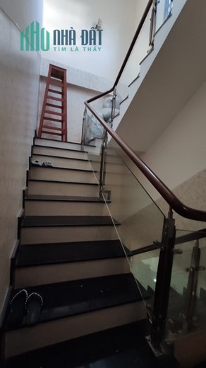 Nhà đẹp 4 tầng BTCT hẻm xe hơi Hương Lộ 2 Bình Tân chỉ 3 tỷ hơn