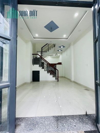 Nhà bán Tân Bình, Giáp Q10, Thiên Phước, Lý Thường Kiệt, 40m2, 3 tầng chỉ 4.7 tỷ
