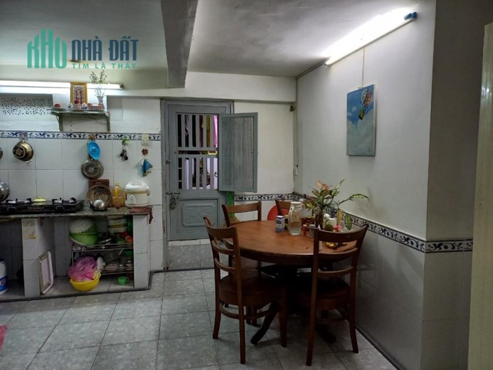 Chính Chủ Cần Bán Gấp Căn Hộ Tầng Trệt Tại Quận Bình Thạnh, Tp Hồ Chí Minh