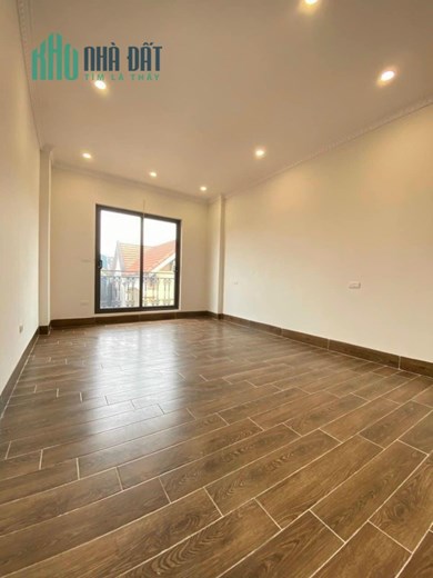 Nhà đẹp Lệ Mật - Long Biê  61mx4 tầng mới tinh , 3 thoáng trước sau, cạnh hơn 4 tỷ