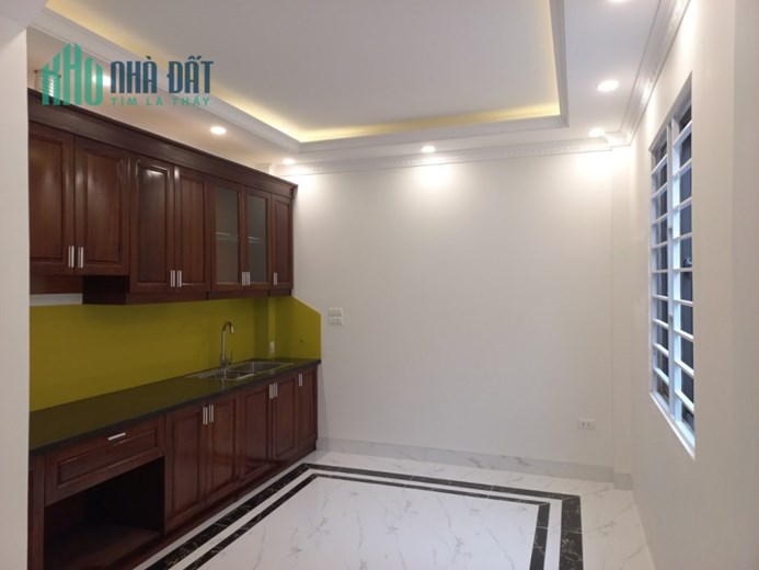 Rung chuyển. Bán nhà phố Bùi Xương Trạch, Thanh Xuân. 43m2 x 4T. PHÂN LÔ. Ô TÔ. Hơn 4 Tỷ. 0968084286