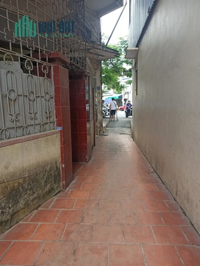 Bán đất ngay sau nhà mặt đường Hồ Sen, diện tích 55m, lô góc, GIÁ 3.3 tỉ