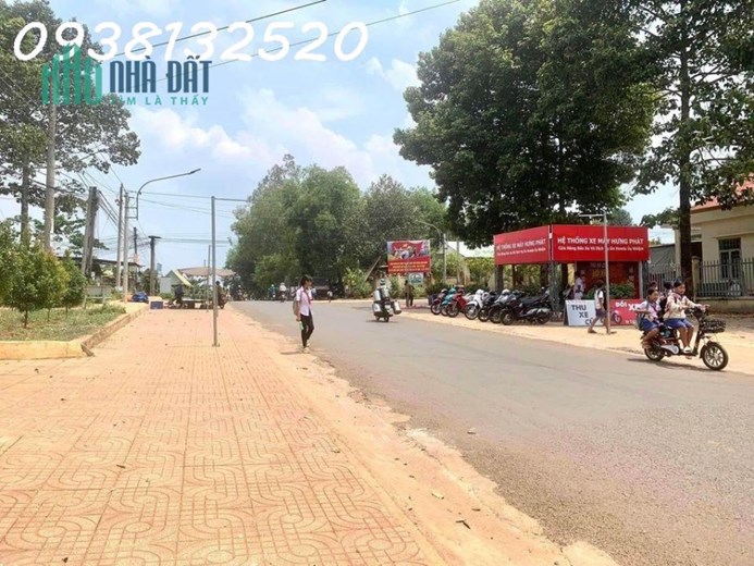 Bán lỗ lô đất ở thị xã (32x25=490m2) có thổ cư. Giá 290triệu/nền ngay Quốc Lộ 13