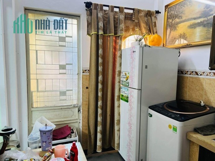 Nhà Hoàng Diệu 2 chiều, 30m ra Mặt Tiền, Kiệt 5m, Kinh doanh tốt