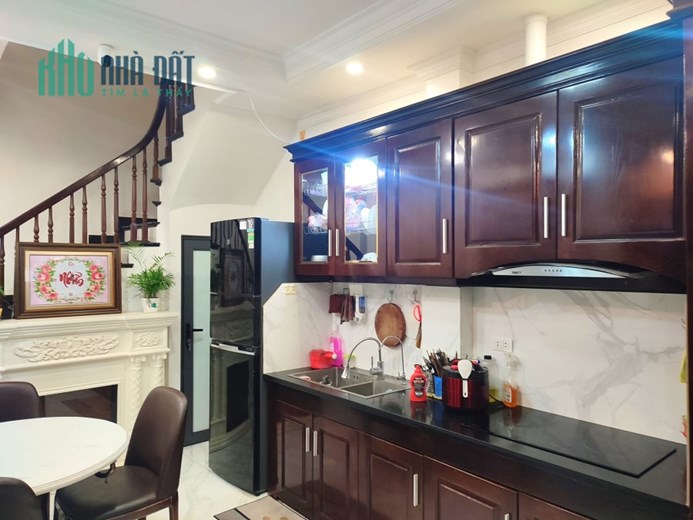 BÁN GẤP NHÀ ĐƯỜNG 11N CƯ XÁ NGÂN HÀNG, Q7