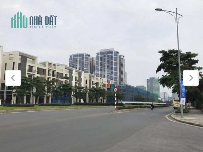 Chính chủ bán Căn hộ 135m2 3 PN Tháp Đông chung cư Học Viện Bộ Quốc Phòng, Xuân La, Tây Hồ, Hà Nội.