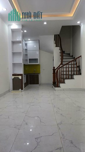 Bán nhà mới Đê La Thành (nhỏ) Đống Đa. Sát phố, ngõ nông rộng. Dt 35m2 x 5 T. Giá chỉ 4 tỷ