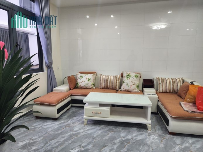 ( Nhà đẹp đây ) Bán gấp Nhà đẹp mới xây đường Hồ Xuân Hương, Đà Lạt giá chỉ 4.9 tỷ