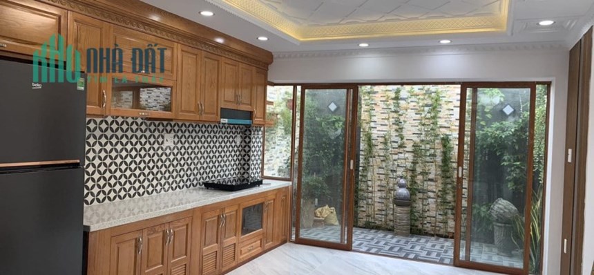 LIÊN KHU 4-5 HẺM NHỰA 6M - NHÀ 5 TẦNG ĐẸP NHƯ TRANH NHỈNH 5 TỶ
