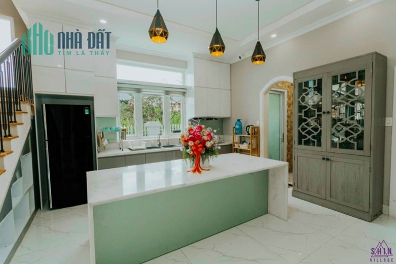 ( Gấp Gấp ) Cần bán gấp Biệt Thự đẹp đường Quang Trung, Đà Lạt giá chỉ 14.5 tỷ