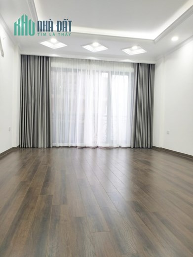 Cầu Giấy 40m2 x 7T Thang Máy Nhỉnh 7 tỷ, Nhà Mới