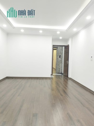 Cầu Giấy 40m2 x 7T Thang Máy Nhỉnh 7 tỷ, Nhà Mới