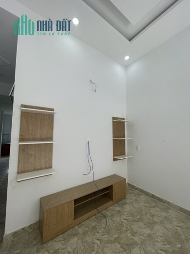 ( Loa Loa ) Cần bán gấp căn nhà đẹp đường Phước Thành, Đà Lạt giá chỉ 2.1 tỷ