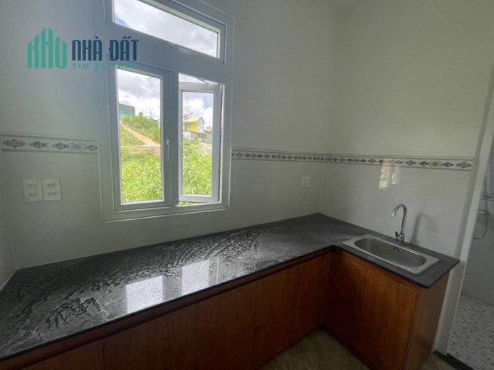 ( Loa Loa ) Cần bán gấp căn nhà đẹp đường Phước Thành, Đà Lạt giá chỉ 2.1 tỷ