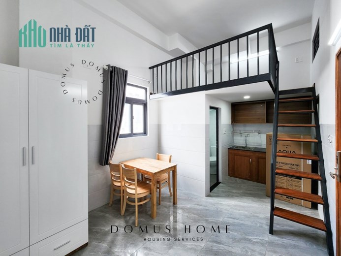 Còn 1 phòng có gác, cửa sổ thoáng mát, khu vực Nguyễn Thị Thập, Quận 7
