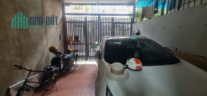 Bán nhà Hồng Tiến, phường Bồ Đề, ngõ thông ô tô vào nhà, gần công viên 78m2 x 4 tầng, 8 tỷ