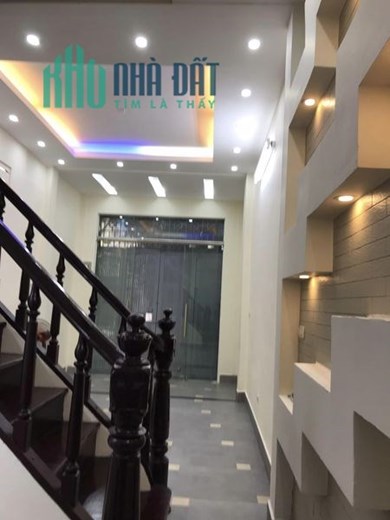 Cho thuê nhà phố Thái Thịnh , 40m2 x 4tầng, giá 20tr