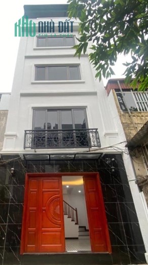 BÁN NHÀ ĐƯỜNG HOÀNG TĂNG BÍ 5 TẦNG 30M2, MT 4.6M, 3 P NGỦ, CÁCH PHỐ 15M NHỈNH 2 TỶ