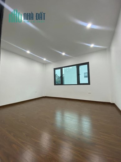 BÁN NHÀ ĐƯỜNG HOÀNG TĂNG BÍ 5 TẦNG 30M2, MT 4.6M, 3 P NGỦ, CÁCH PHỐ 15M NHỈNH 2 TỶ
