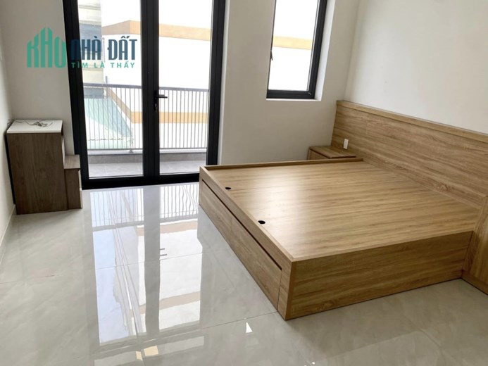 Nhà chưa qua đầu tư, 72m2 chỉ có 4.4 tỷ, hẻm 3m