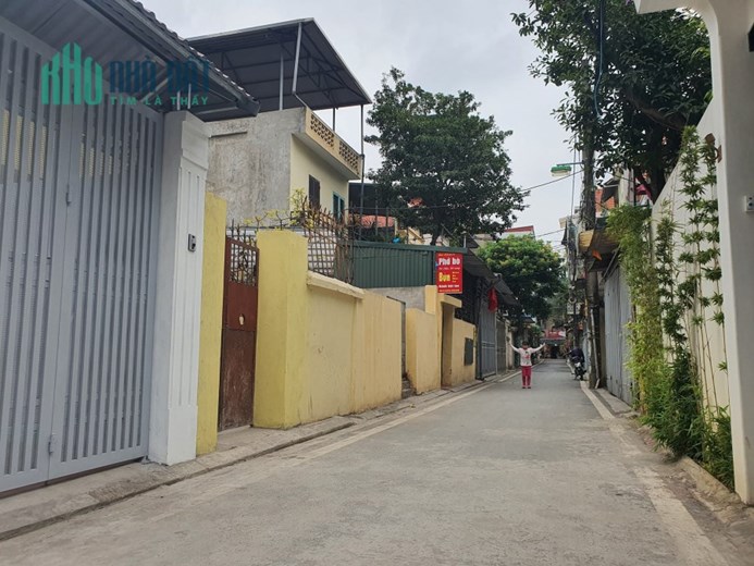 BÁN ĐẤT  PHÂN LÔ Ô TÔ ĐỖ  PHỐ ĐỨC GIANG 127M CHỈ 9 TỶ, GẦN BÌNH MINH GARDEN CITY.