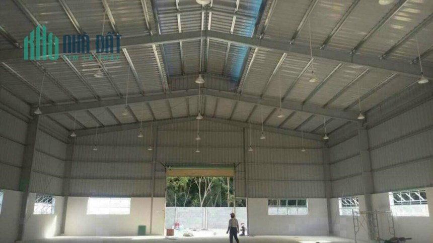 bán gấp NHÀ XƯỞNG Ở XÃ TRUNG AN, CỦ CHI, ngay trục đường Tỉnh Lộ 8, Tỉnh Lộ 15
