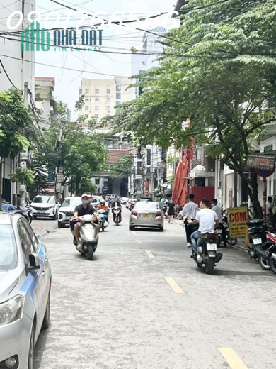 Bán Nhà Quận Đống Đa, Mặt Phố Nguyễn Hy Quang, 75m x 8T, Giá 37 tỷ