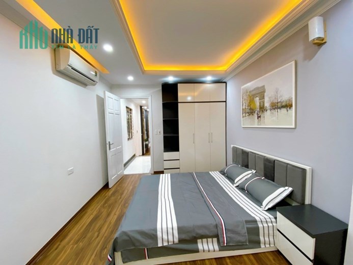 BÁN NHÀ 5 TẦNG PHỐ NGUYỄN TRÃI QUẬN THANH XUÂN PHÂN LÔ ÔTÔ TRÁNH - ÔTÔ 7 CHỖ VÀO NHÀ DT:40M2 5 TẦNG