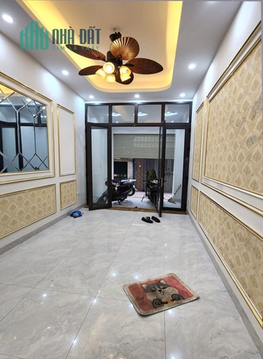 Bán nhà Vĩnh Hưng, hoàng mai 35m2*5 Tầng 3.2 Tỷ