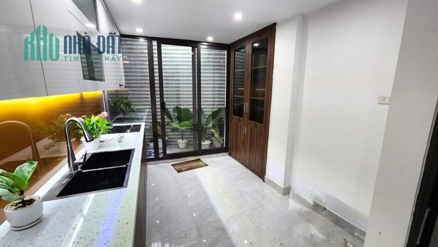 Bán nhà Vĩnh Hưng, hoàng mai 35m2*5 Tầng 3.2 Tỷ