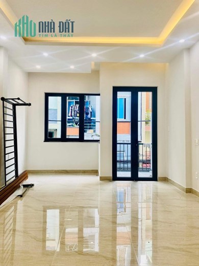Bán nhà Mặt tiền Nguyễn Duy Dương - Nguyễn Tri Phương, DT: 3.7x14m, 4T - 4PN, 16.4 tỷ.