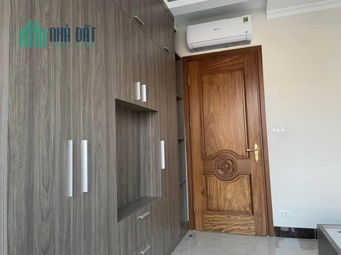 Nhà Lĩnh nam - Hoàng Mai 32.5 m2 nhà mới 5 Tầng  giá 2.9 Tỷ