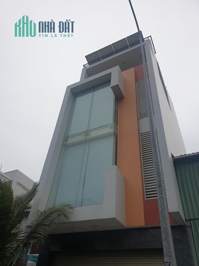 BÁN TOÀ NHÀ VĂN PHÒNG P TRƯỜNG THỌ, 179M. 4 TẦNG. THANG MÁY. NỘI THẤT FULL. XỊN. GIÁ HƠN 90TR/M