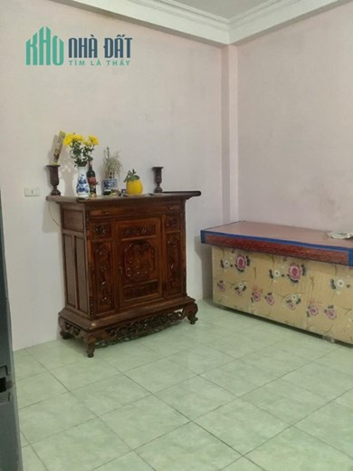 Bán nhà ngõ 29 Dịch Vọng,50m ra ô tô,2 mặt thoáng,bãi gửi xe xung quanh nhà,42m2,3T,mt:4,1m