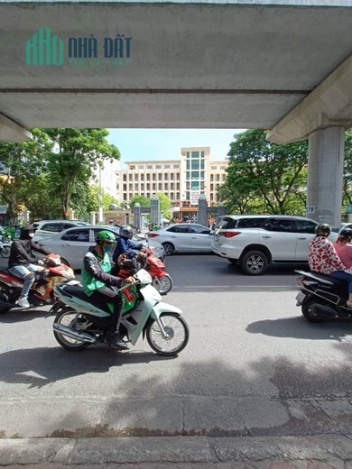 Tin đc ko ! nhà c4 mặt phố xuân thủy kinh doanh đỉnh 63,2m nhỉnh 25 tỷ