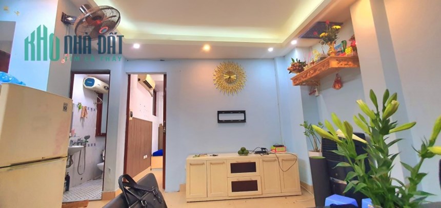 Gia đình thừa nhà bán CCMN, T1, Dt 35m, ở Quan Hoa giá 899tr.