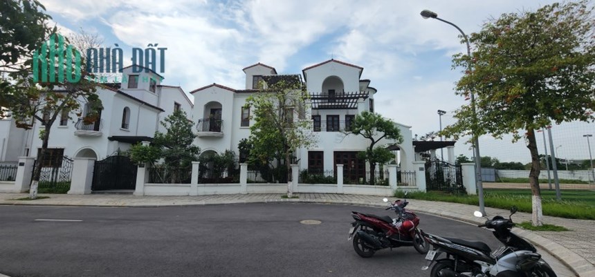 Bán Biệt Thự lô góc 3 Thoáng sát cổng 2 VisTalaGo Nam An Khánh 430m2 giá 100