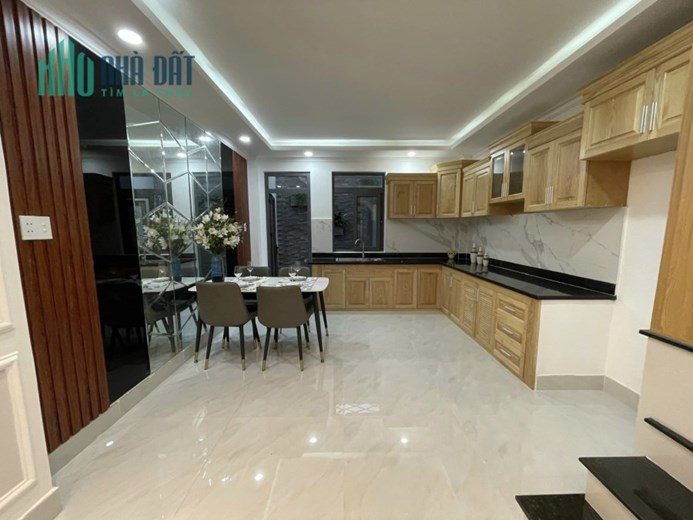 Bán căn nhà 57m2 phố Âu Cơ, Tây Hồ Gara Ô tô Thang máy Đức Kinh doanh đắc địa 7.4 Tỷ