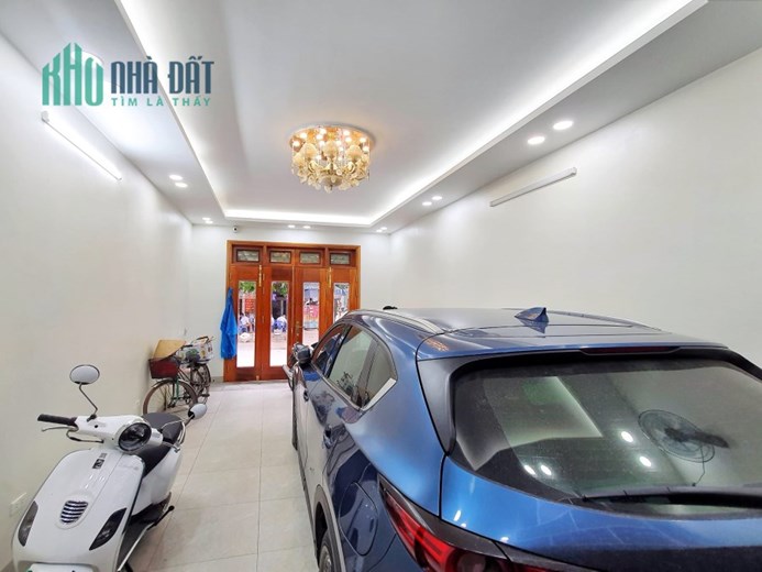 Bán căn nhà 56m2 phố Âu Cơ, Tây Hồ Gara Ô tô 7 chỗ Thang máy Kinh doanh bất chấp 7.7 Tỷ