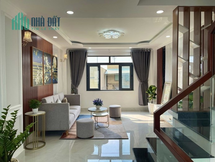 Bán nhà 58m2 phố Âu Cơ, Tây Hồ Gara Ô tô Thang máy Đức Kinh doanh siêu tốt 7.6 Tỷ