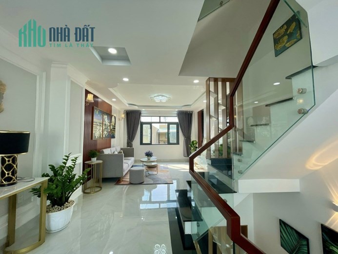 Bán nhà 56m2 phố Âu Cơ, Tây Hồ Gara Ô tô thông Thang máy Đức Kinh doanh vô địch 7.5 Tỷ