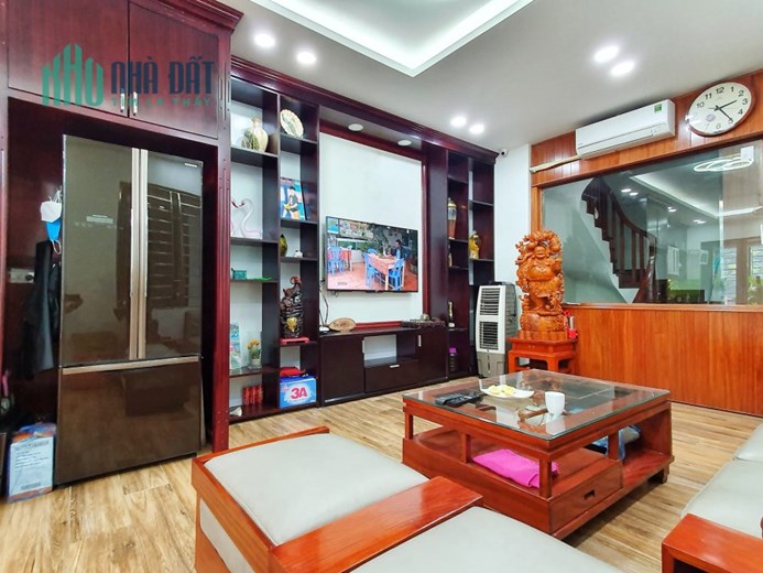 Bán ngôi nhà 59m2 phố Âu Cơ, Tây Hồ Gara Ô tô thông Thang máy Kinh doanh đỉnh cao 7.7 Tỷ